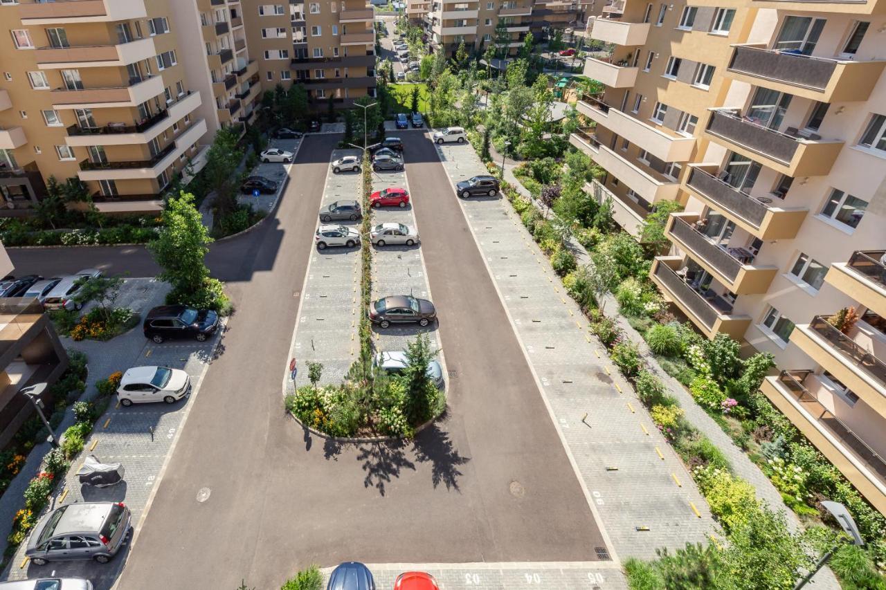 5th Floor Executive With Balcony And Free Parking *